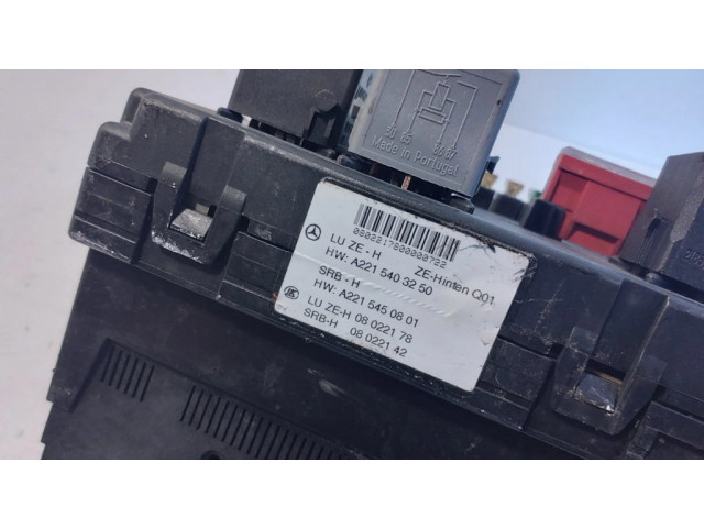 Pojistková skříňka A2215403862, A2215403250 Mercede-Benz S W221 2007