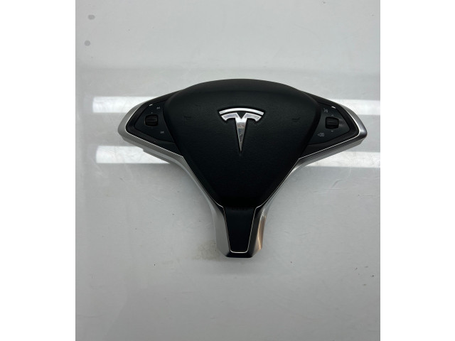 Подушка безопасности водителя 0589P1000552, 102250500f Tesla Model S