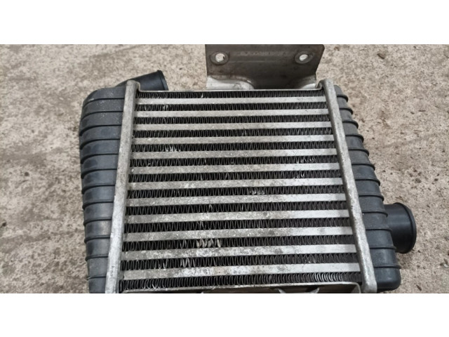 Интеркулер  2827027010   Hyundai Elantra 1.6