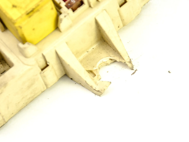 Блок предохранителей    Jaguar S-Type    