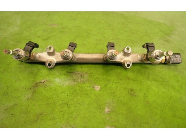 Топливная рампа Skoda Octavia Mk4