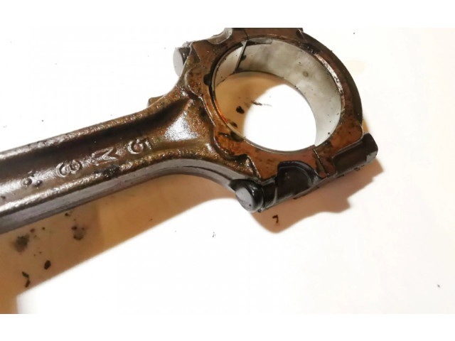 Píst Nissan Almera Tino