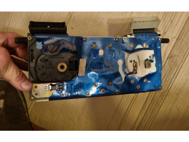 Přístrojová deska Volkswagen PASSAT 1984 37228