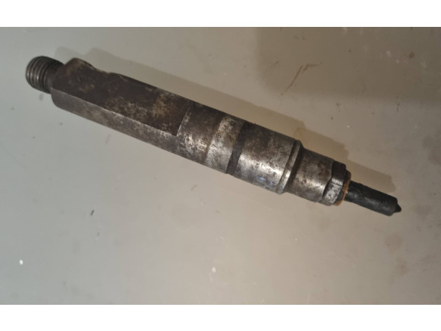 Vstřikovač 074130201C   Volkswagen Transporter - Caravelle T4     