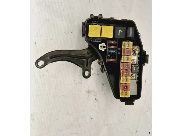 Блок предохранителей  9162084, 9128576   Volvo S70  V70  V70 XC    