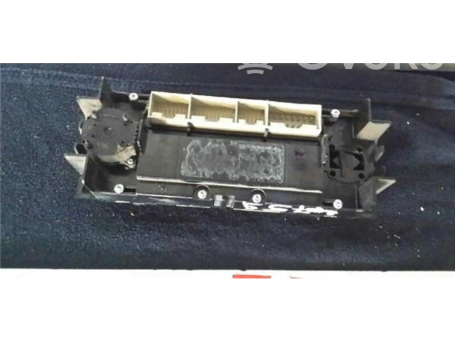 Блок управления климат-контролем Skoda Fabia Mk1 (6Y)