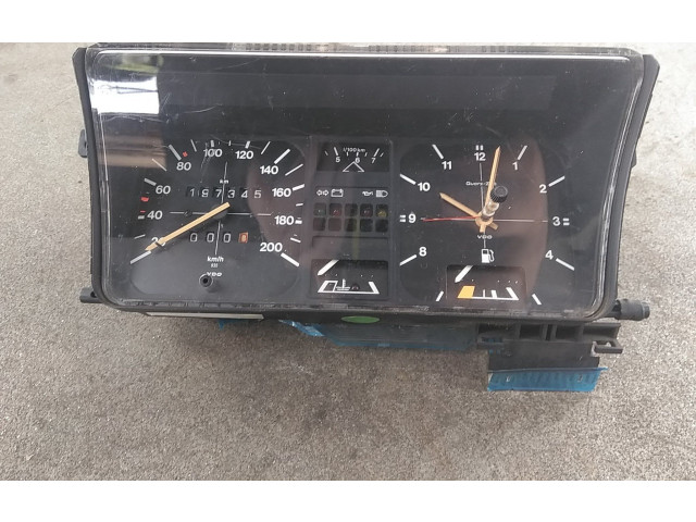 Панель приборов Volkswagen Golf I