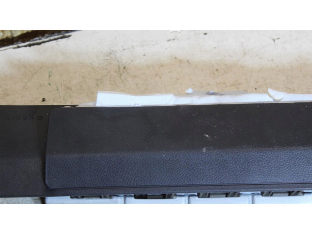 Подушка безопасности для колен A1768600302 Mercedes-Benz A W176