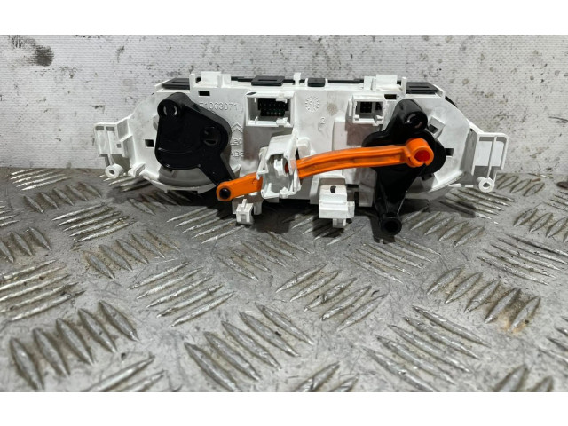 Блок управления климат-контролем 96722483ZD Peugeot 2008 I