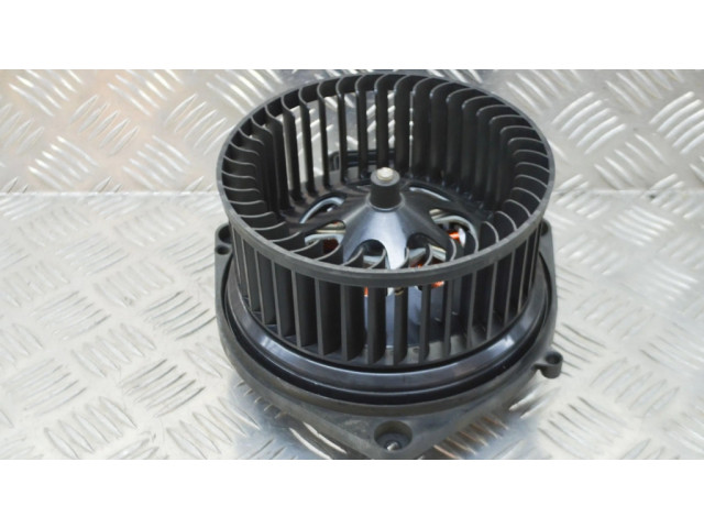 Вентилятор печки    DRF10238002   BMW X4 G02