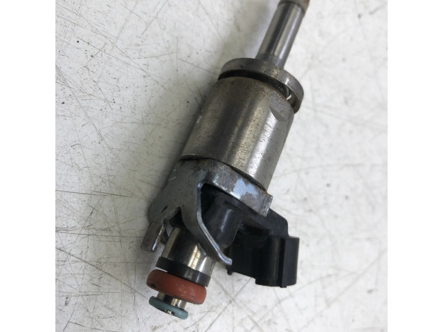 Vstřikovač PE0113250B Mazda 3 III pro benzínový motor 2.0