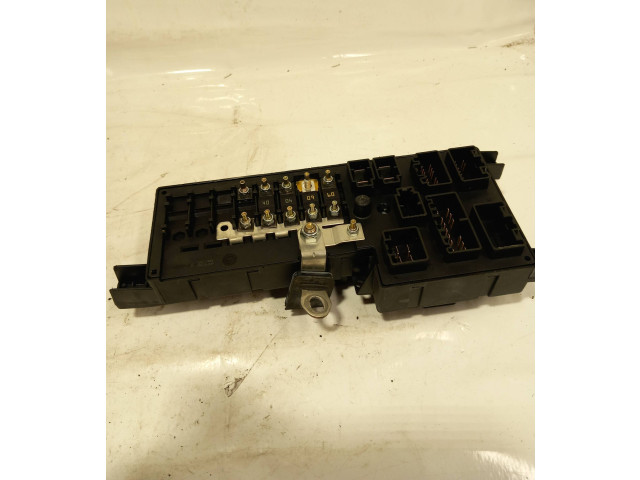 Блок предохранителей  30728008, 518828108   Volvo V70    