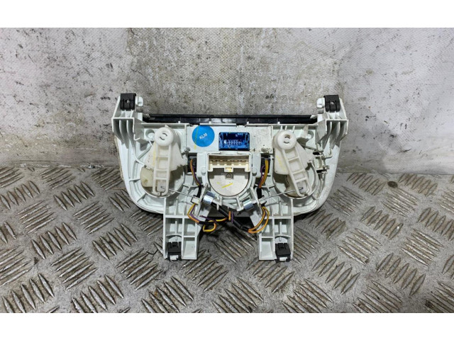 Блок управления климат-контролем 735498657 Opel Combo D