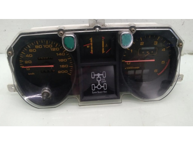 Панель приборов MB832131 Mitsubishi Pajero