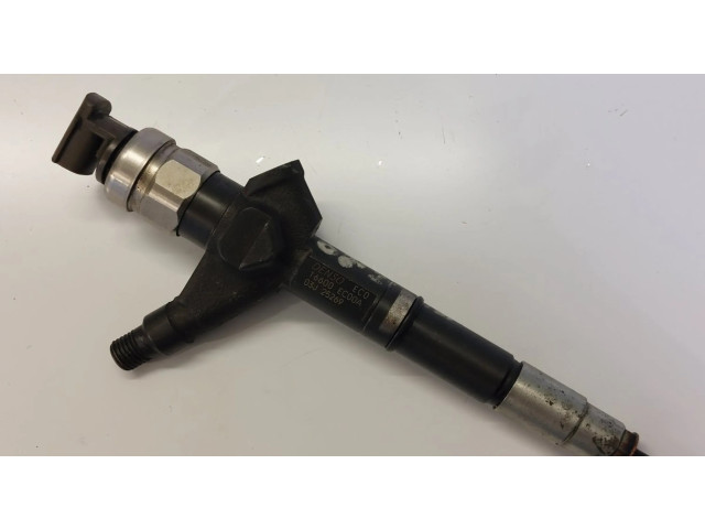 Vstřikovač 16600EC00A Nissan Navara pro naftový motor 2.5