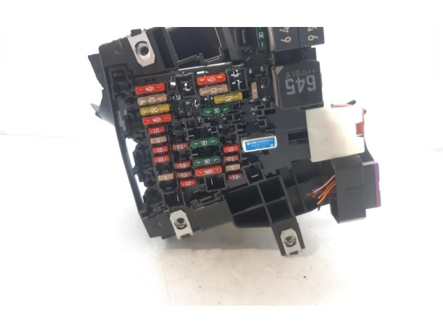 Pojistková skříňka 5Q0937503F Volkswagen PASSAT 2017