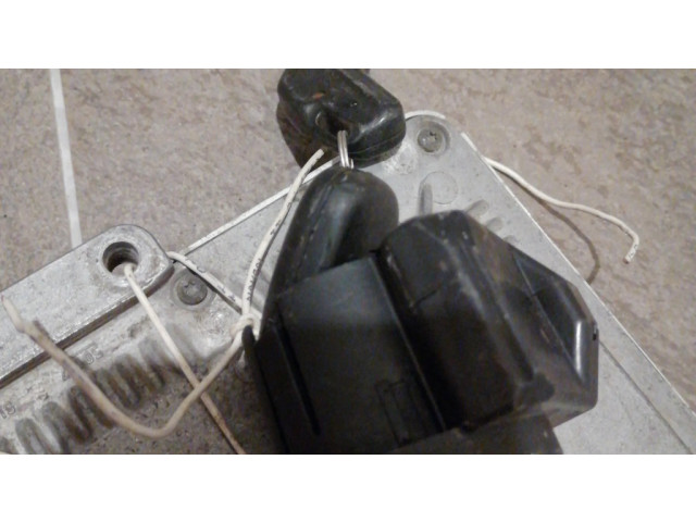 Блок управления двигателя P8200032776H, 0281010787 Renault Master II