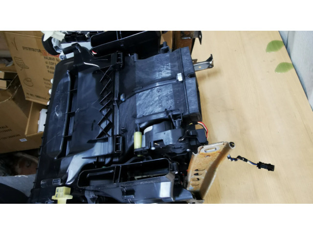 Балка крепления панели