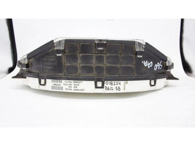 Панель приборов 30682277 Volvo V70