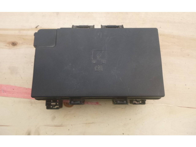 Блок предохранителей 14315G, 16238DA Jeep Grand Cherokee