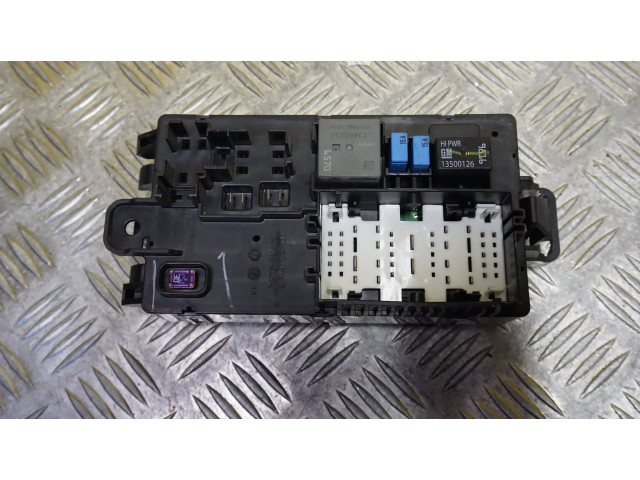 Блок предохранителей  84582038, 25801727   Chevrolet Silverado    