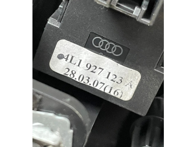 Přístrojová deska Audi Q7 4L 2015