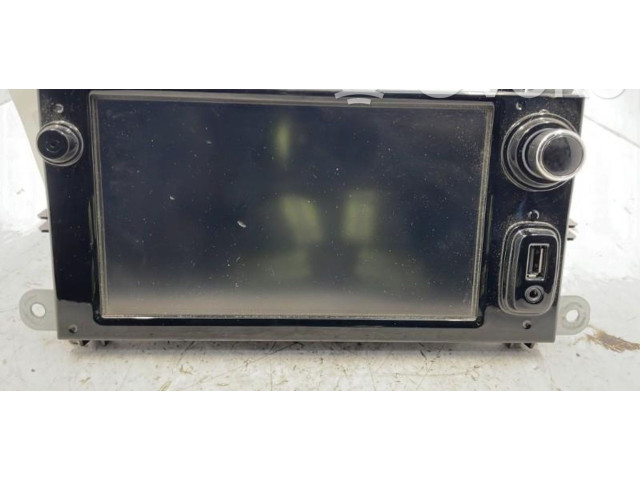 Дисплей Renault Clio IV