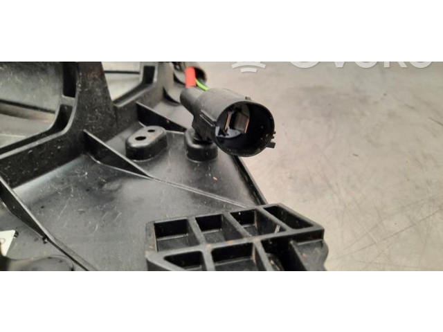 Комплект вентиляторов M8E28C607AC Land Rover Range Rover Sport L461