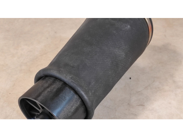 Задняя надувная подушка