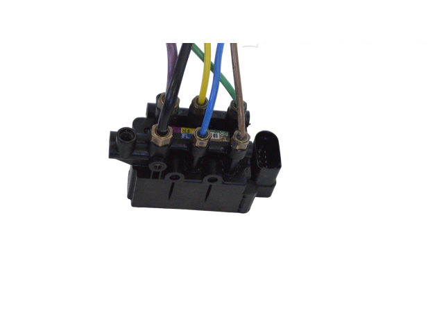 Блок управления задней подвеской 102791900B Tesla Model S