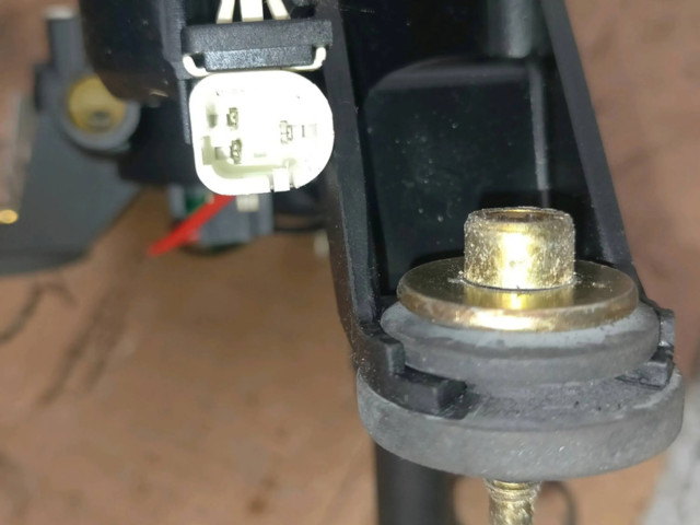 Моторчик заднего дворника 46523867    Fiat Punto (188)