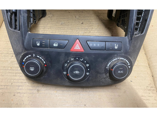 Дисплей    957101H100, 972501H201EQ   KIA Ceed