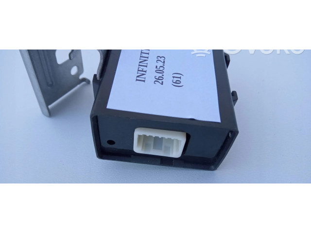 Блок управления 28500-1LA0B Infiniti QX80