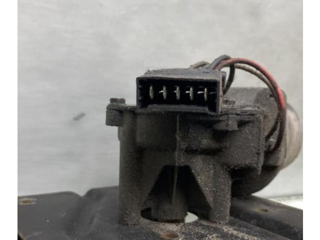 Моторчик дворников 7701028239    Renault Trafic I