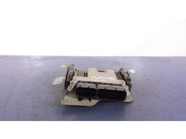 Блок управления двигателем ECU