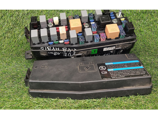 Pojistková skříňka 25901088 Saturn Vue 2008