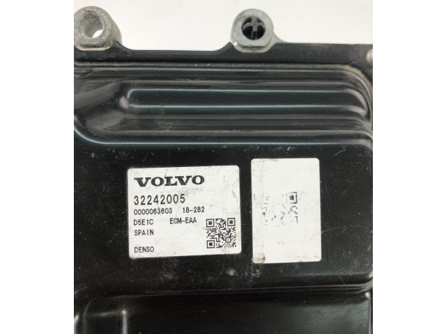 Блок управления двигателем Блок управления 32242005   Volvo V70