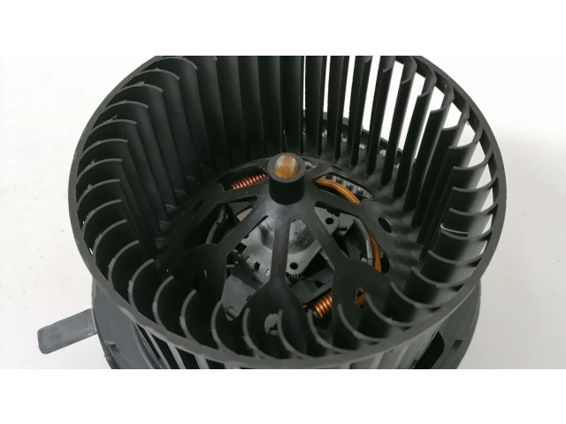 Вентилятор печки    HM1, 219440341   Skoda Superb B6 (3T)