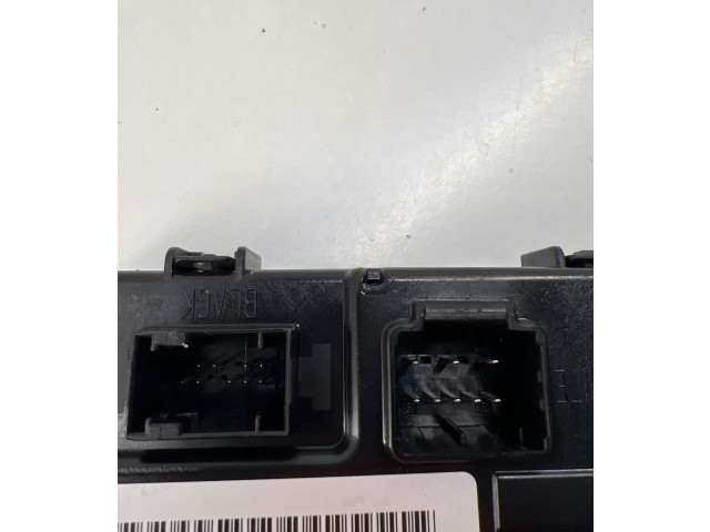 Блок управления крышки багажника C65450, 9819008380 Peugeot 3008 II