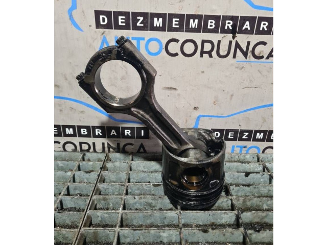 Píst Hyundai Santa Fe D4HB