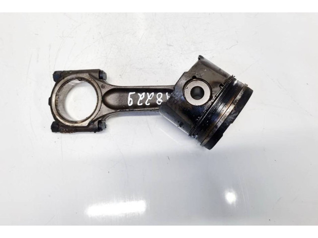  Поршень с шатуном    Peugeot Partner  