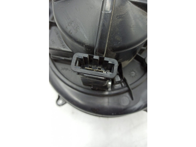 Вентилятор печки       Volvo V70