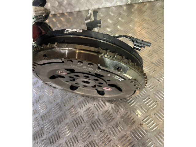 Генератор 31491811 Volvo XC90