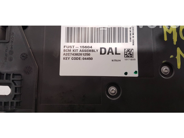   Pojistková skříňka FU5T-15604   Ford Mondeo MK  2017