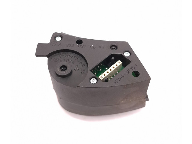 Volant Mercedes-Benz C W203 2000 A2038216651, 2038216651