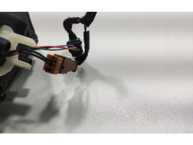 Зеркало электрическое        Peugeot Partner  2015 - 2018 года   