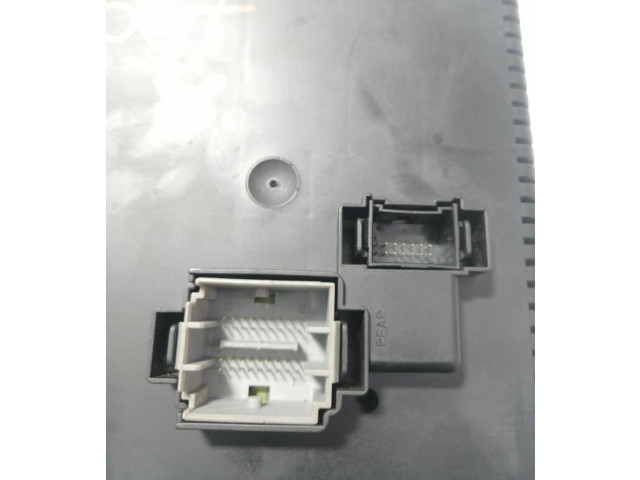 Pojistková skříňka 30728512, 30728512 Volvo XC90