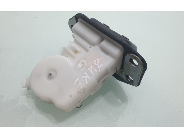 Zámek zadních dveří Nissan Juke I F15 2011