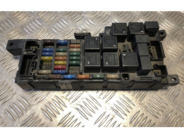 Блок предохранителей 9452993, 518323118 Volvo XC90