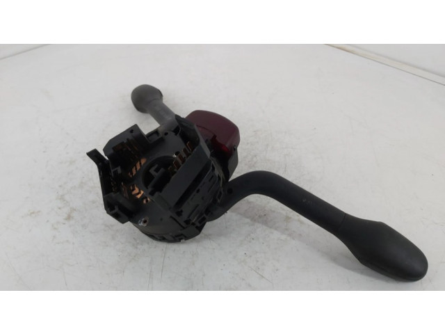 Мултифункционный включатель управления / ручка